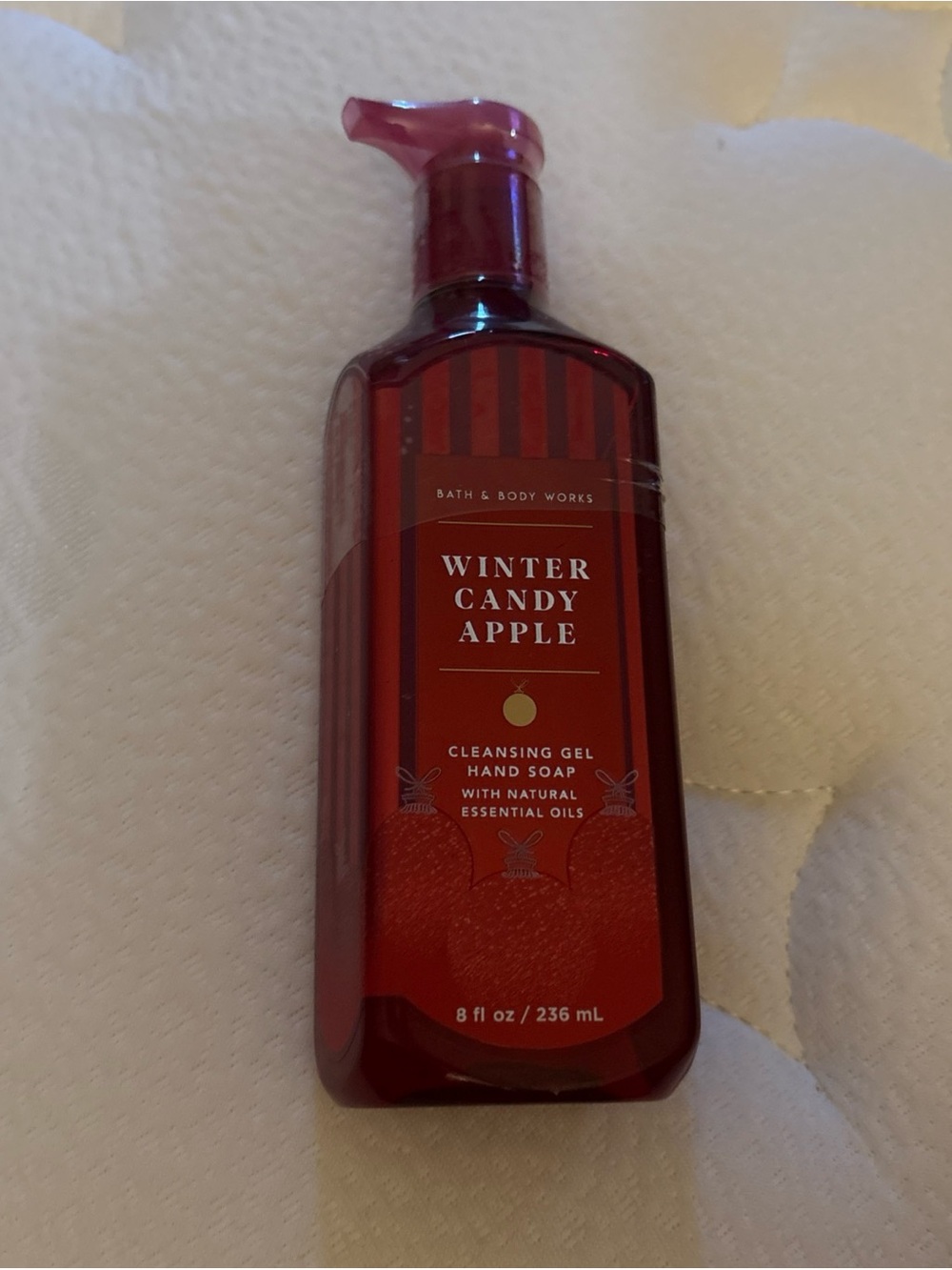 Bath & Body Works Winter Candy Apple Cleansing Gel Hand Soap - Red